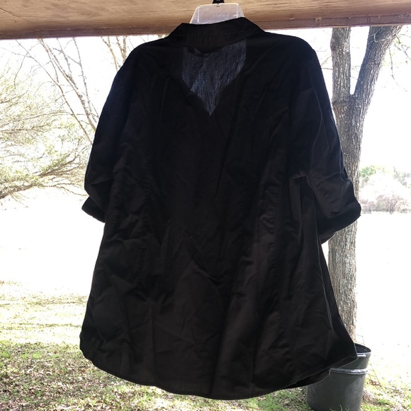 St. John’s Bay Top - Picture 5 of 5